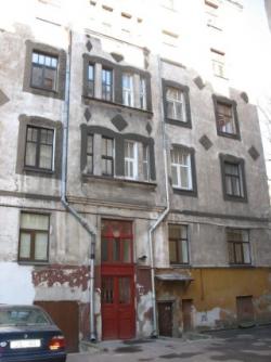 2 bedroom apartment near centre Riga